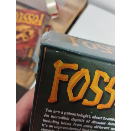 Fossilis (angol) - sérült dobozos