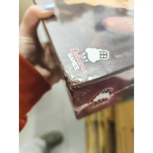 Resafa (angol) - sérült dobozos