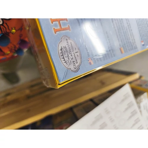 Hamburg (essential edition, angol, letölthető magyar szabállyal) - sérült dobozos